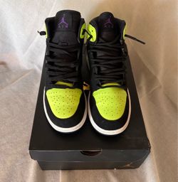 Air Jordan 1 Mid Nike prestige high