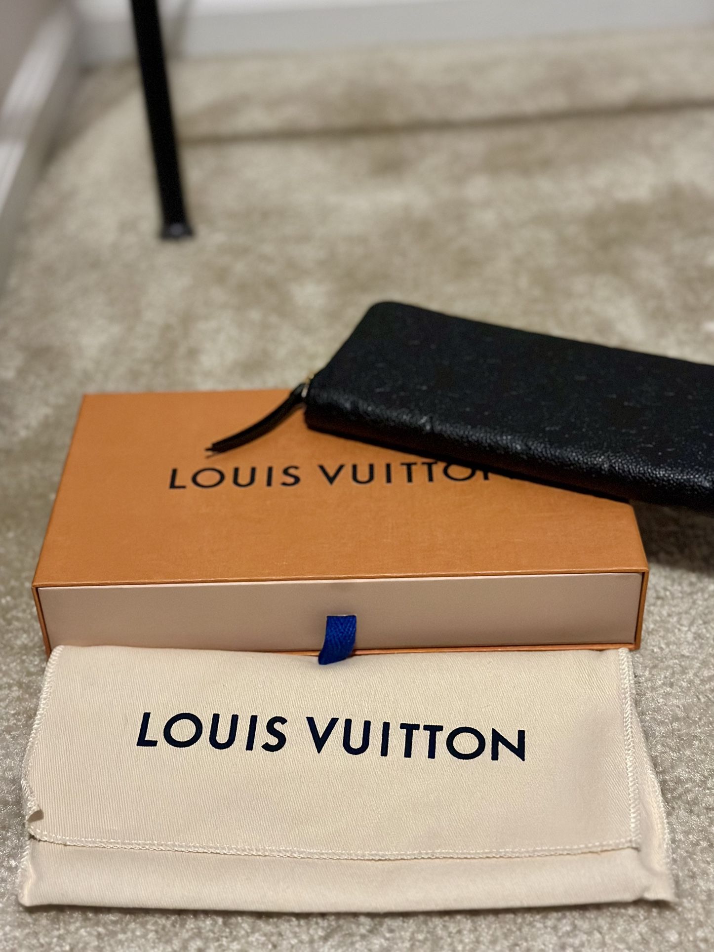 Louis Vuitton Empreinte Clemence Wallet- Black