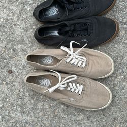 I Am Selling This Vans shoes For Men black size 5.5 And Other Sizes 6 good Condition 