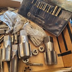 Tap and dies 116 count, all. USA, unused  EXCELLENT CONDITION , E MESA