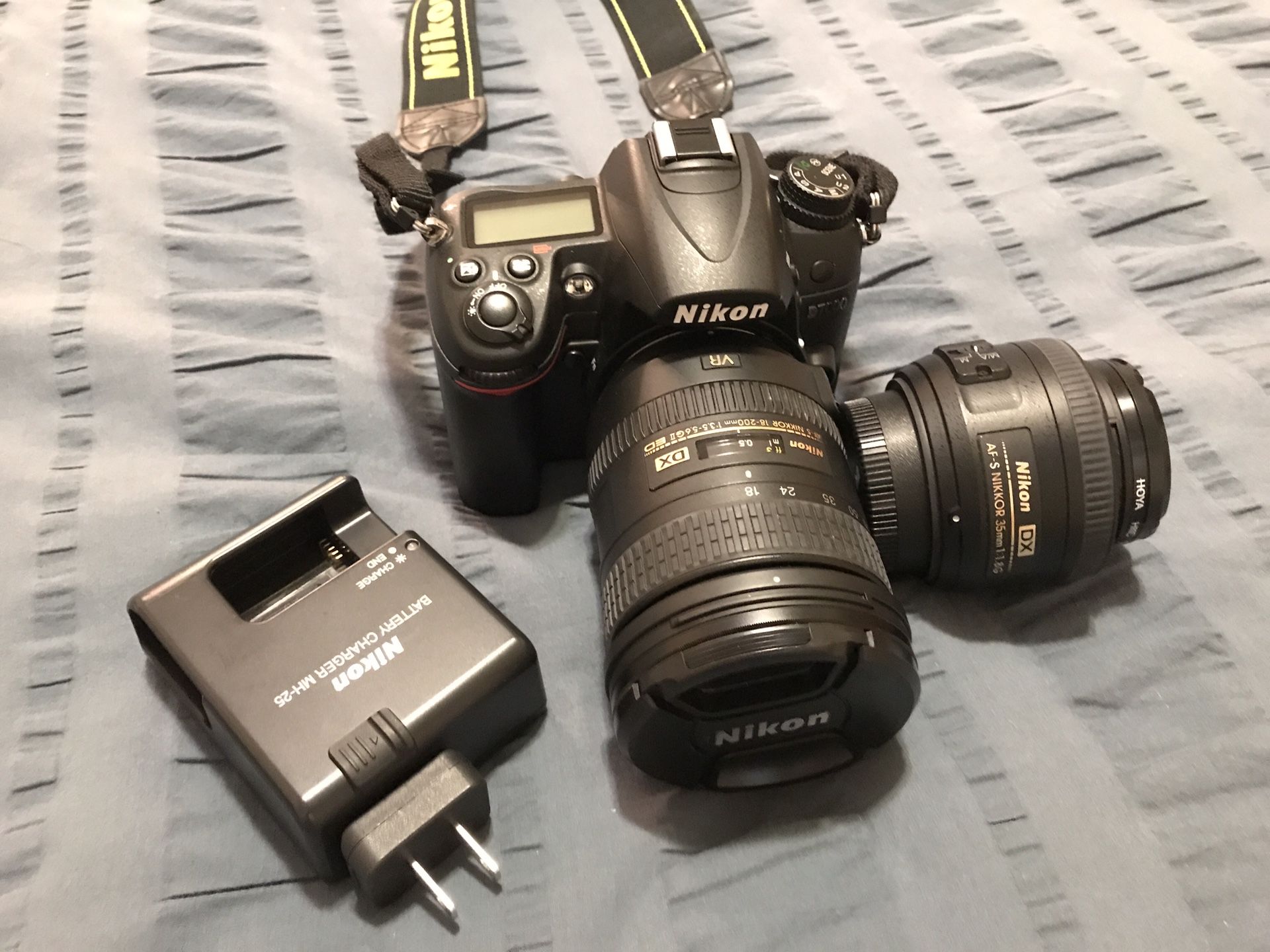 Nikon D7000 + 2 Lenses