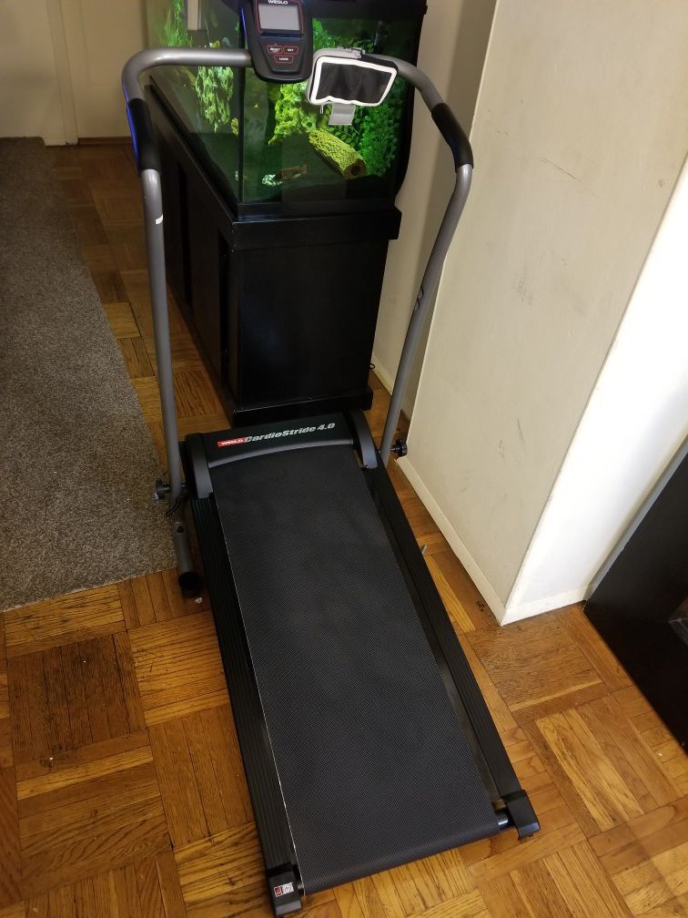 Weslo manual treadmill