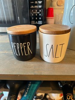 Rae Dunn Salt Pepper