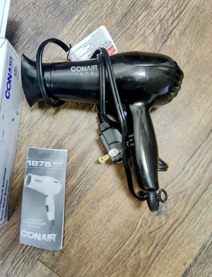 Conair 1875W Hair Dryer w/ Tip Attachment (MSRP: $29.99)