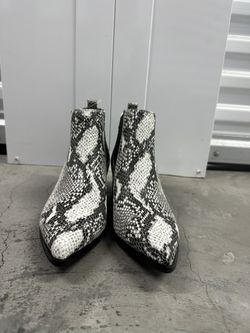 Blondo Waterproof Women Boots 9.5