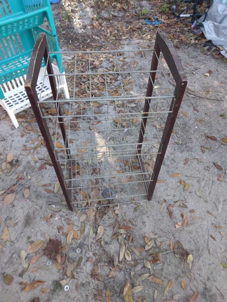 Wire Selves, 3.5' ÷ Tall
