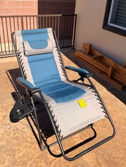 Lounge  Chairs
