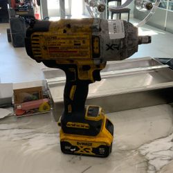 Dewalt Cordless Drill XR DCF900