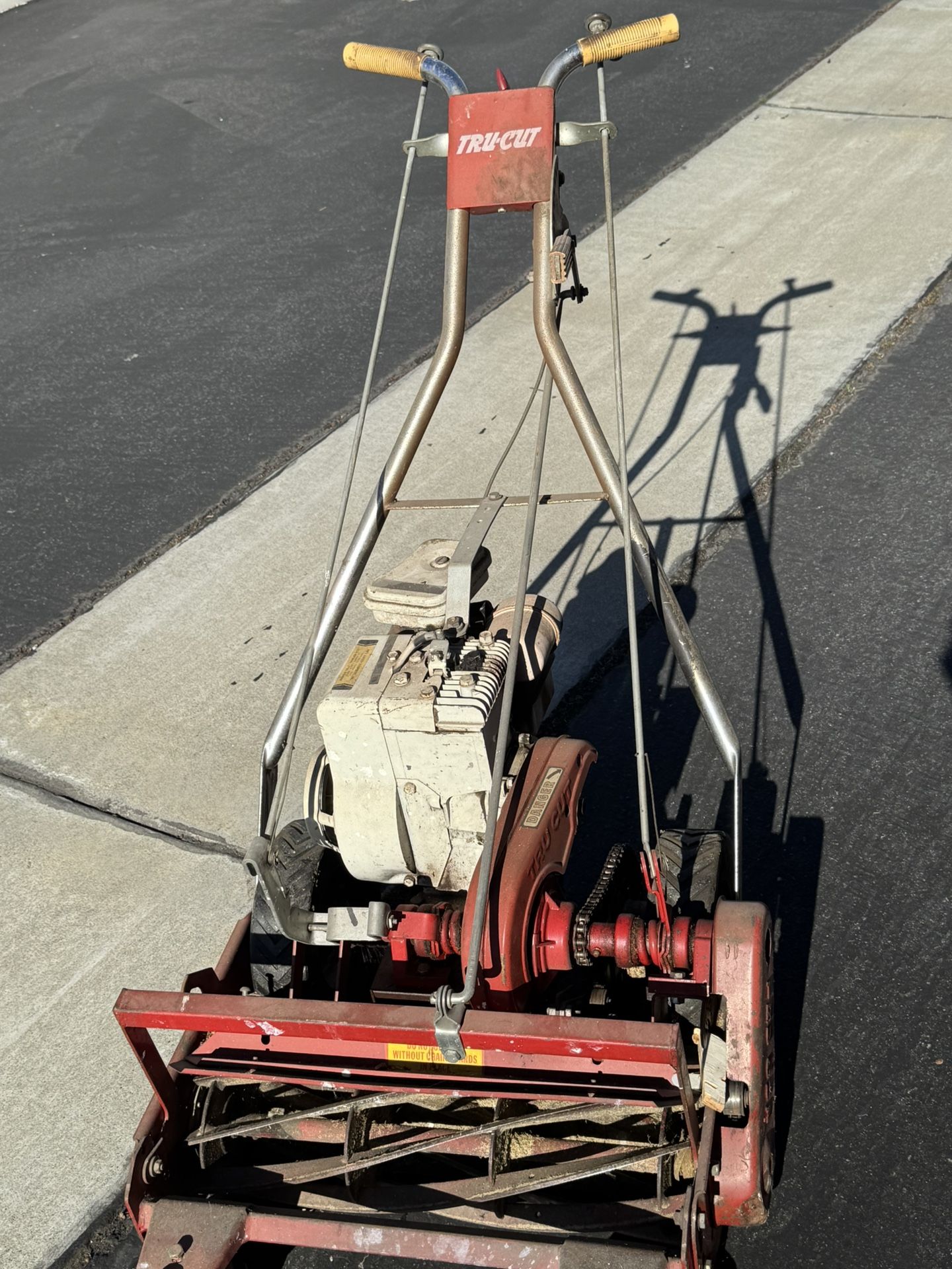 Gas True Cut Lawnmower