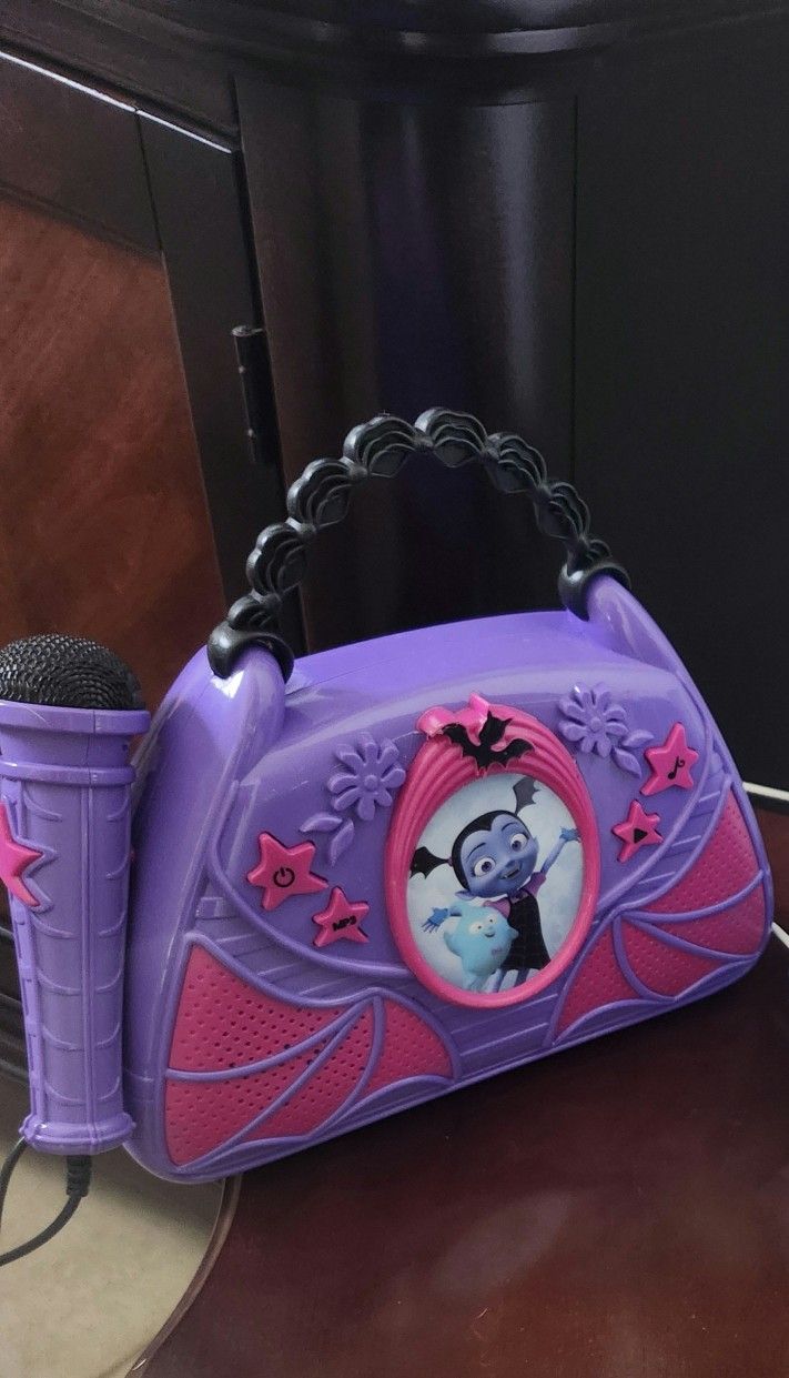 Vampirina Sing Along Boombox, Disney Frozen Awesome Songs Ligth Up.
Serious Buyers 🚨 ✅️ $15