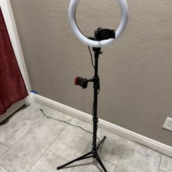 Ring Light With Telescoping Stand & Phone Holders