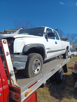 2006 Chevy Silverado 2500HD Parts