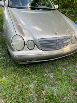 2000 Mercedes Benz E320