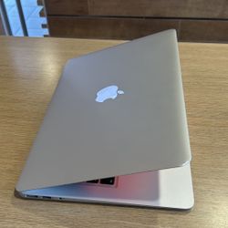 Apple MacBook Air 13” i5/4GB/266GB SSD $180 