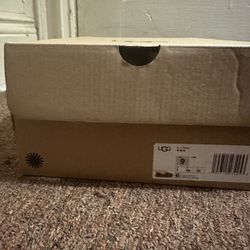 UGG Nita Women’s Size 9 Chestnut 