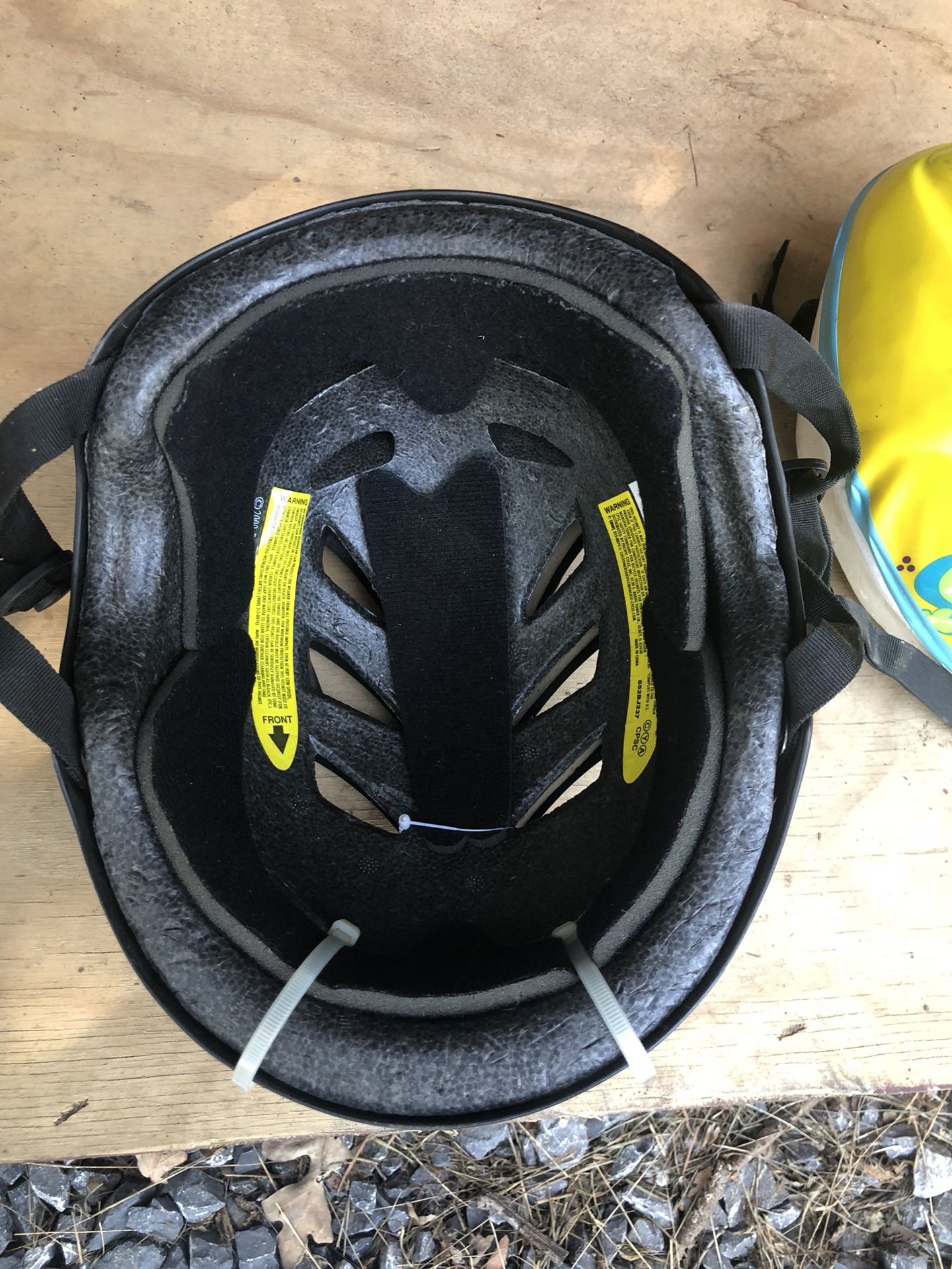 Mongoose helmet