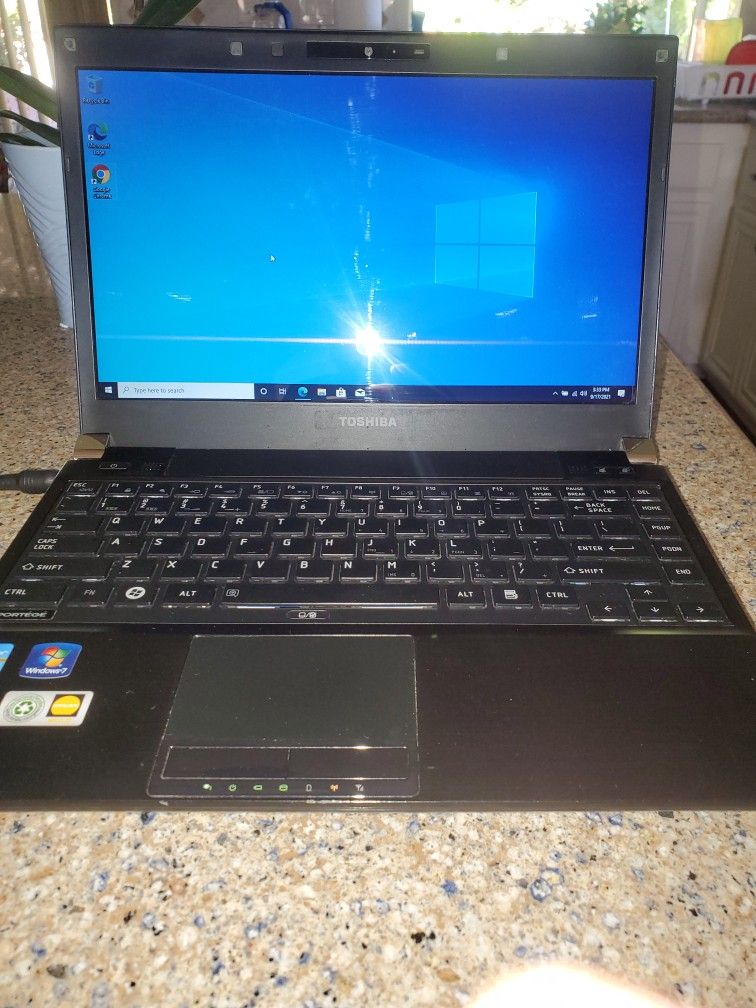 Toshiba 13.5" Core i5 Laptop