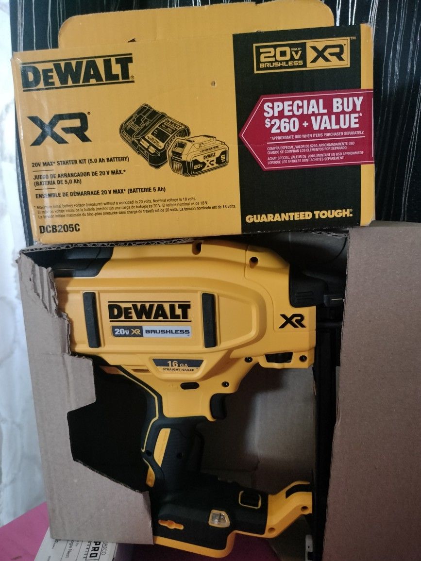 DeWalt 20v Xr 16 ga Straight Finish Nailer And 5ah Battery And Charger 