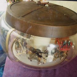 Vintage Budweiser Lamp Globe 