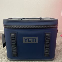 Yeti Hopper Flip 18