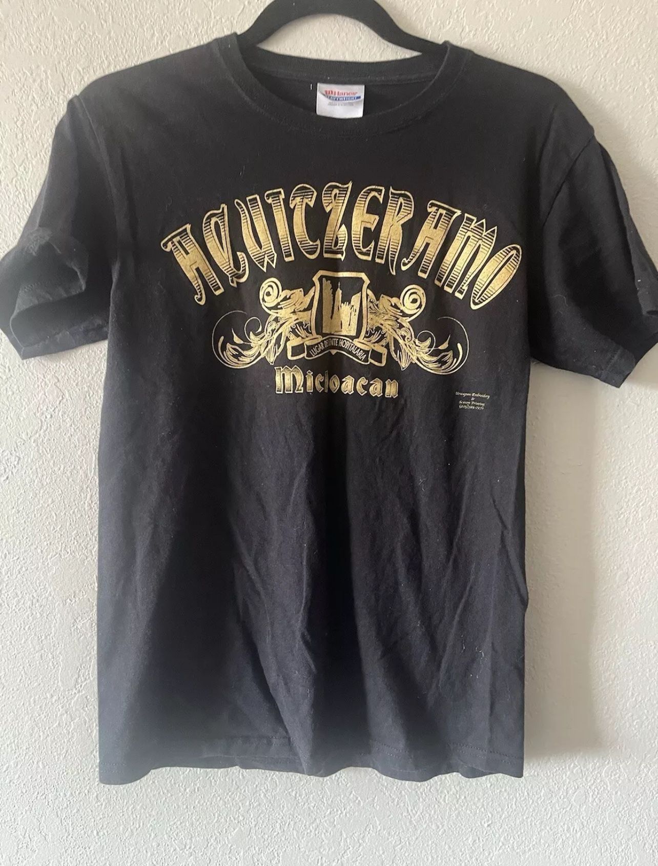 Unisex Black Gold Shortsleeved Shirt Acuitzeramo Michoacán Print, Size S