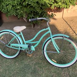 26” Schwinn Womens Beach Cruiser 