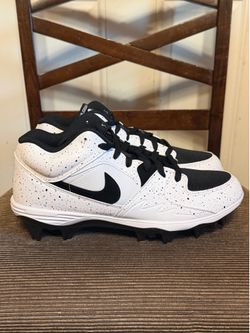 Brand New Jordan Stadium 90 low TD Football 🏈 Cleats Size 11 No Box
