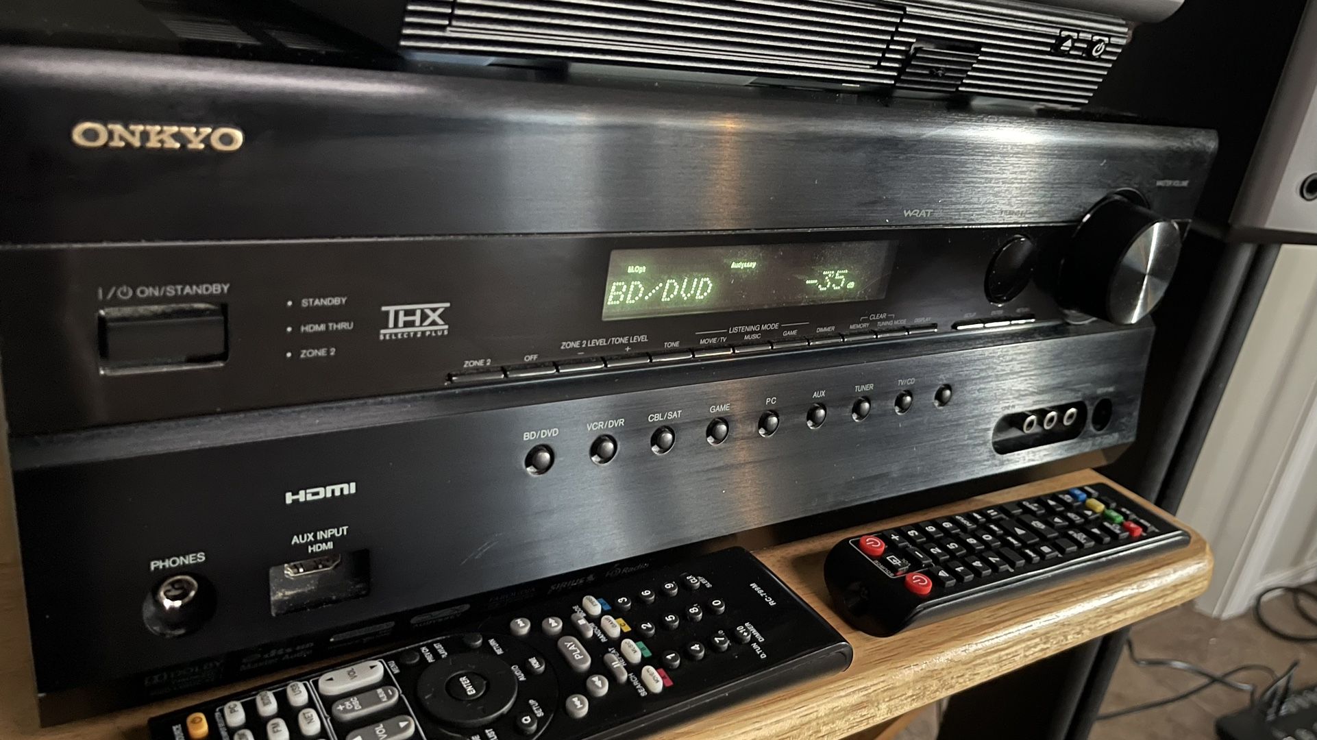 Onkyo TXSR608 Complete 7.2 Channel Home theater set 3Dready HDMI