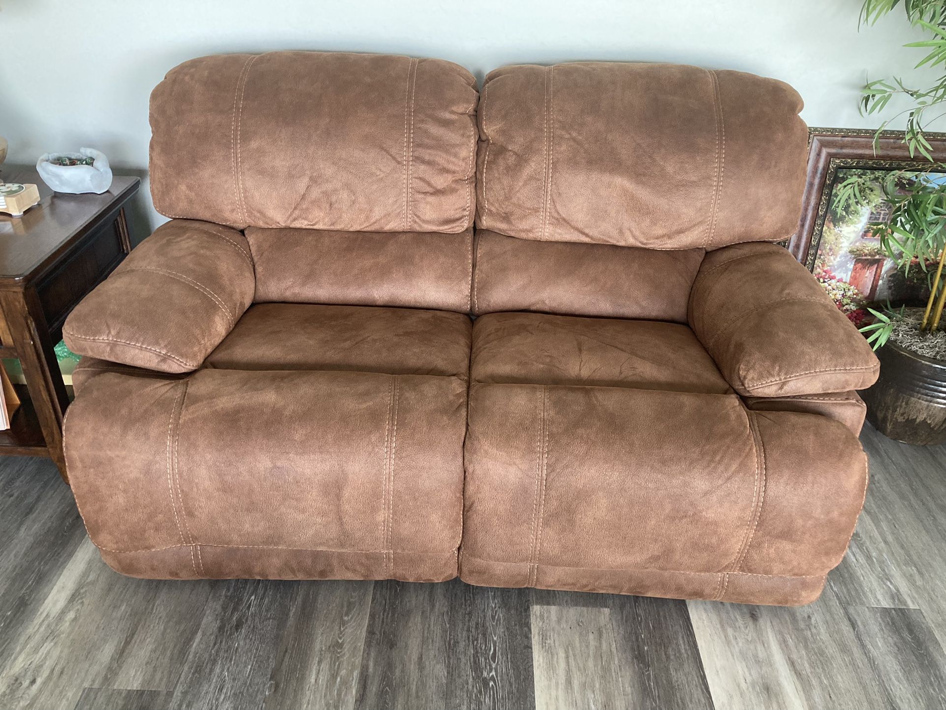 Reclining Fabric Loveseat In Excellent Condition!