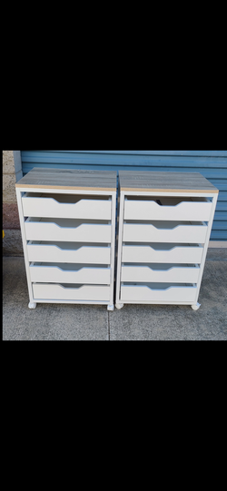 5-Drawer Chest, Wood Storage Dresser Cabinet with Wheels