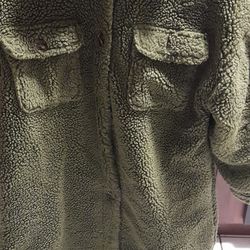 Mild Teddy Coat In Olive Green With 2 Double Breast Pockets