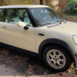 2005 MINI BMW COOPER HARD TOP - 67,585 ORIGINAL MILES!!!