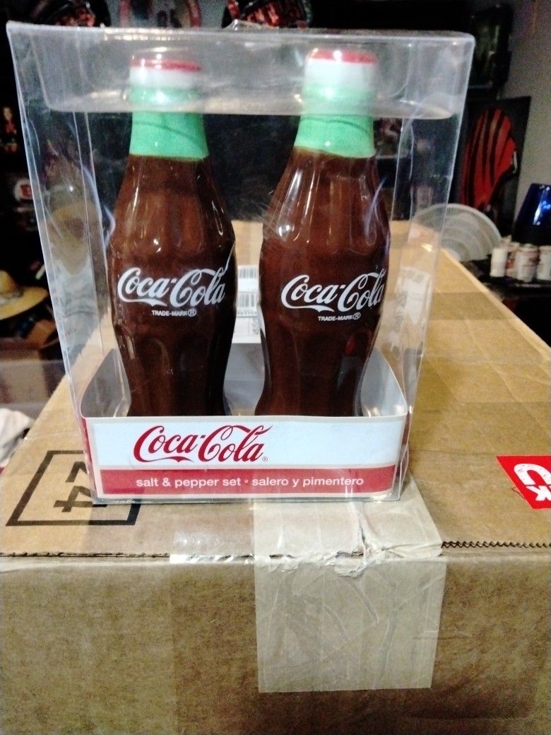 Coca-Cola Salt And Pepper Set