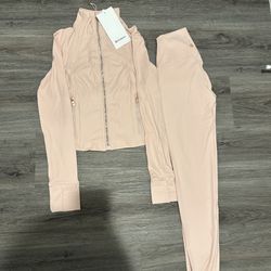 Light Pink Lululemon set Size Small 