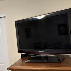 32 Inch Samsung TV