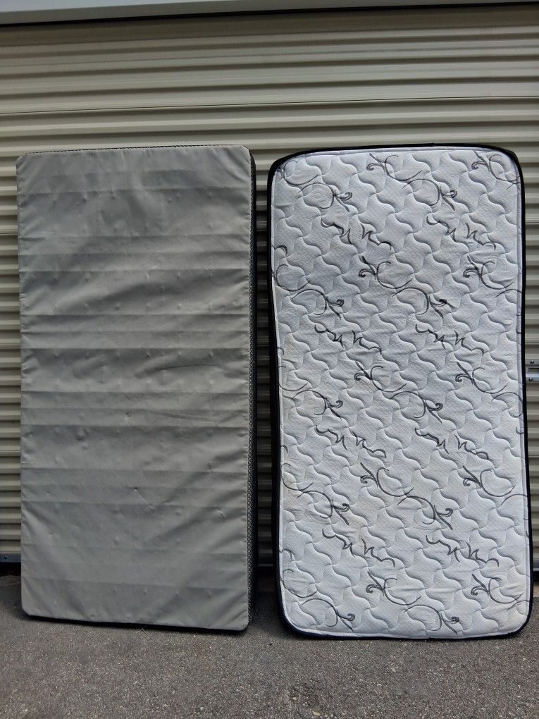 Free Delivery! Twin Mattress & Box Spring 