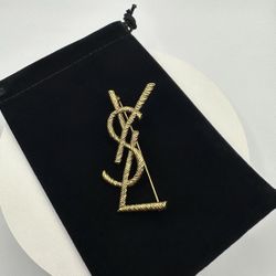 Yves Brooch Comes With Gift Pouch