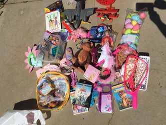 $5 toy lot must pick up ASAP