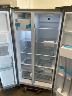 KENMORE 36 in. 29 cu ft. Counter-Depth Side by Side Refrigerator in Stainless Steel with External Ice and Water Dispenser