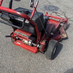 Commercial Lawn Mower 