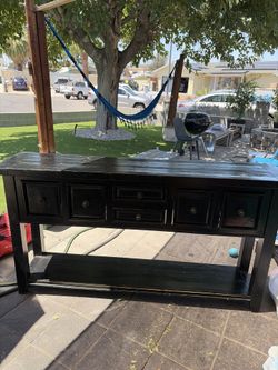 Ashley furniture Console table / Sofa table