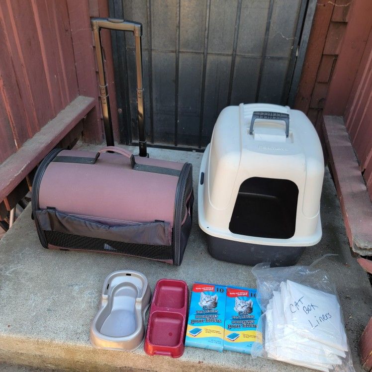 Boots And Barkley Travel Cat Carrier On Wheels Petmate Vibrant