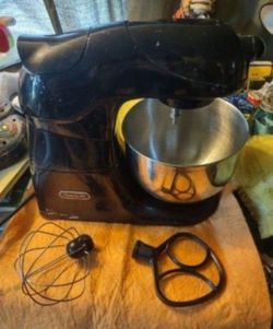 Amazing Wolfgang Puck kitchen mixer works great