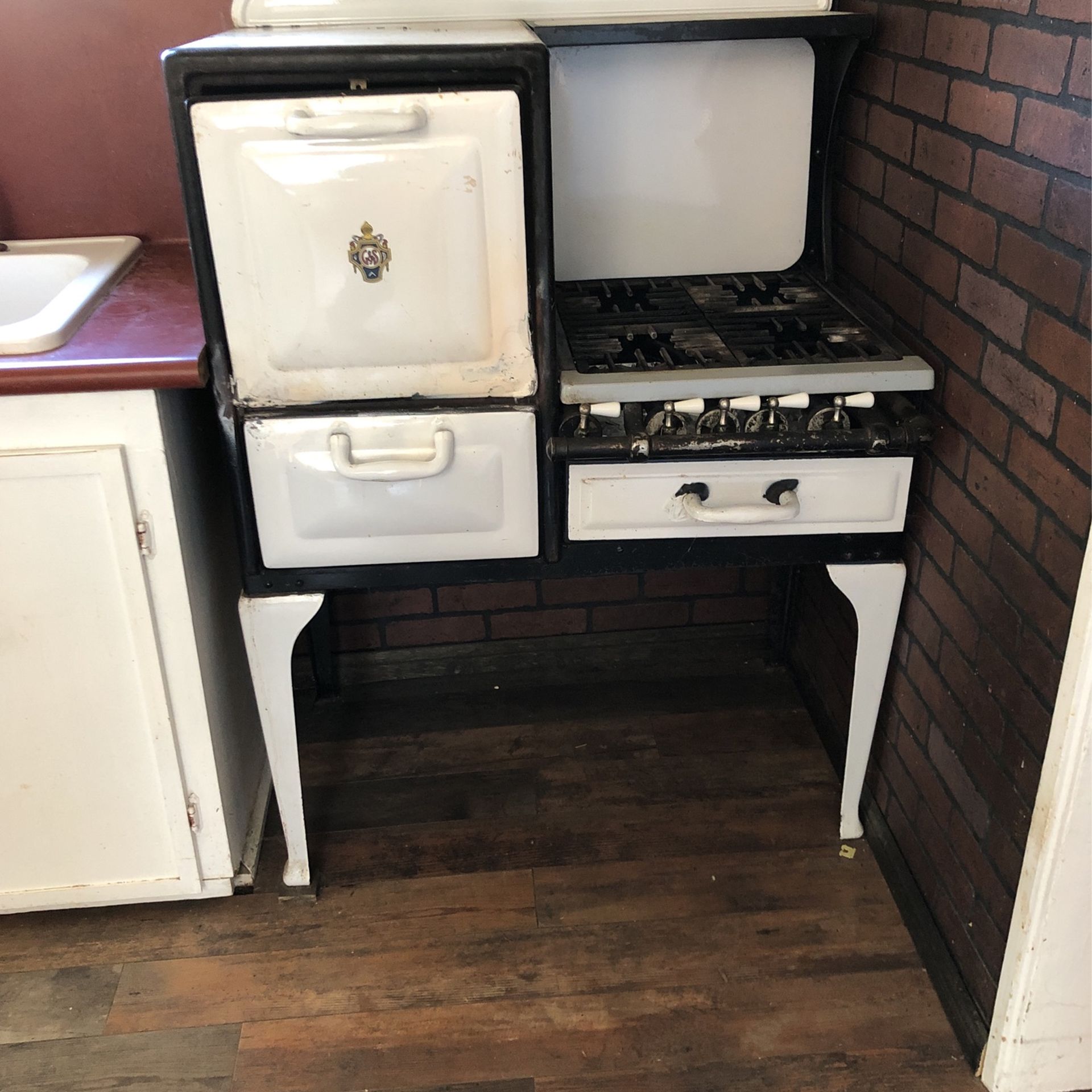 Antique Gas Cook Stove