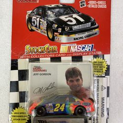 JEFF GORDON NASCAR Racing Champions 1995 Edition Die Cast Replica Limited Edition 