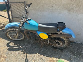 1977 Yamaha it400