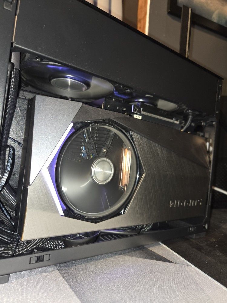 4090 MSI Suprim Liquid X