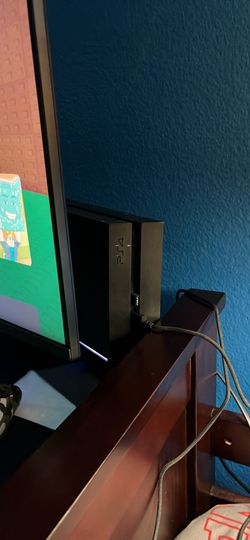 PS4 (Controller Included)