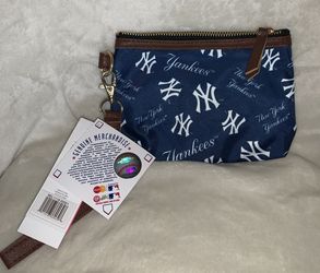 New York Yankees wristlet