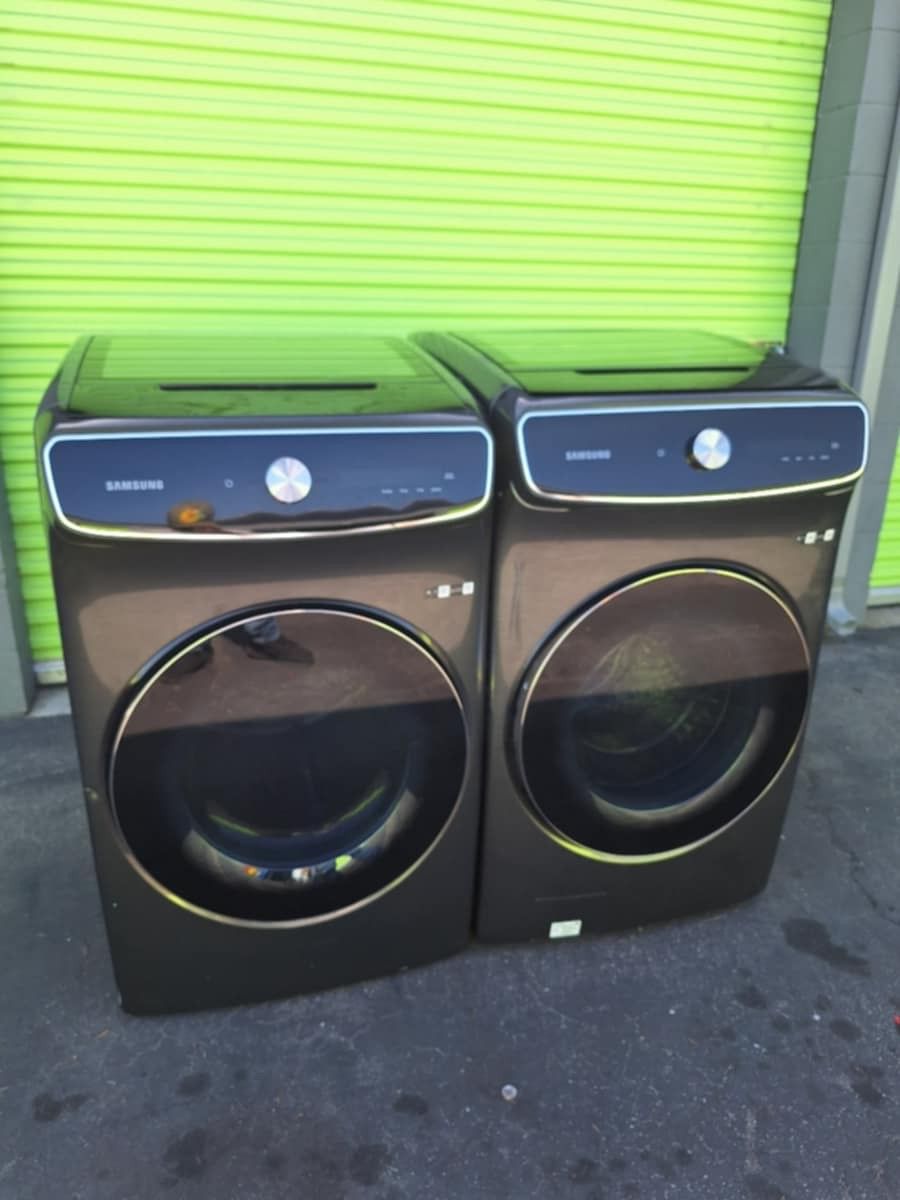 NEW !! SAMSUNG BLACK STEAM 2 IN 1 FLEX FRONT LOAD WASHER AND GAS DRYER SET / SMART / FLEX ZONE
